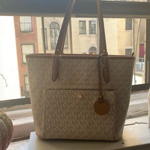 Michael Kors Tote